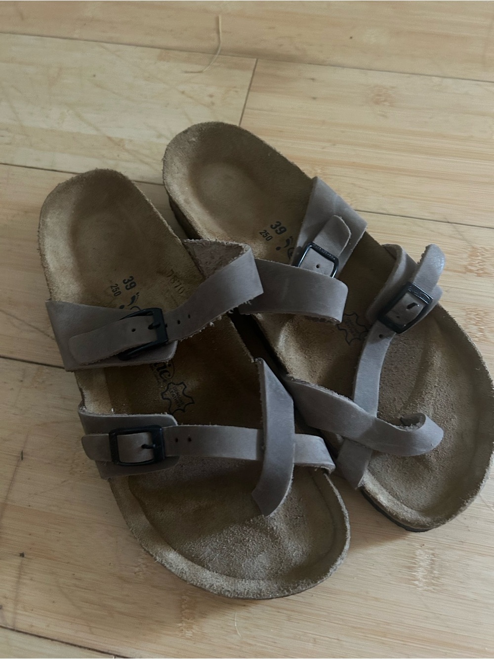 Birkenstock sandals size 39